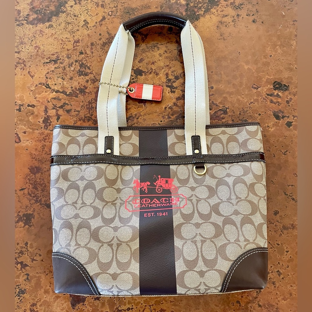 👜 NWOT Coach Tote with Canvas Straps